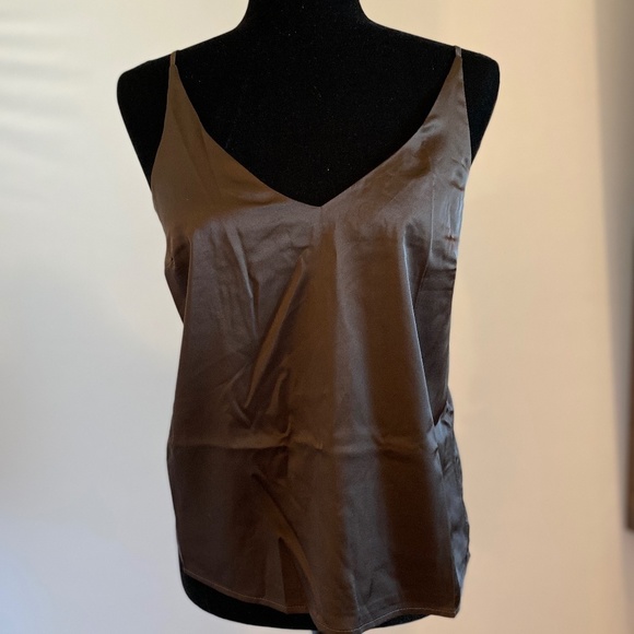 New Banana Republic Silky Classic Camisole - Picture 1 of 6